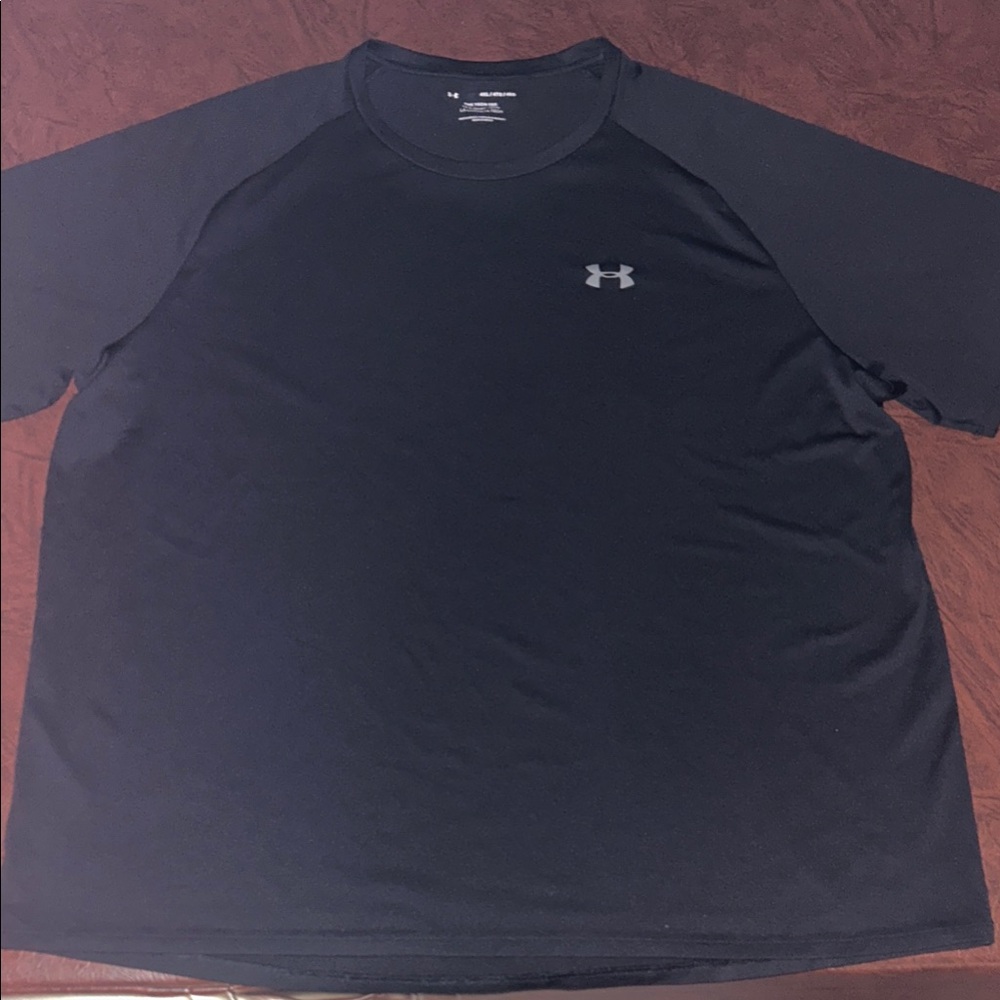 Under Armour Men's Dark Gray Short Sleeve Tee